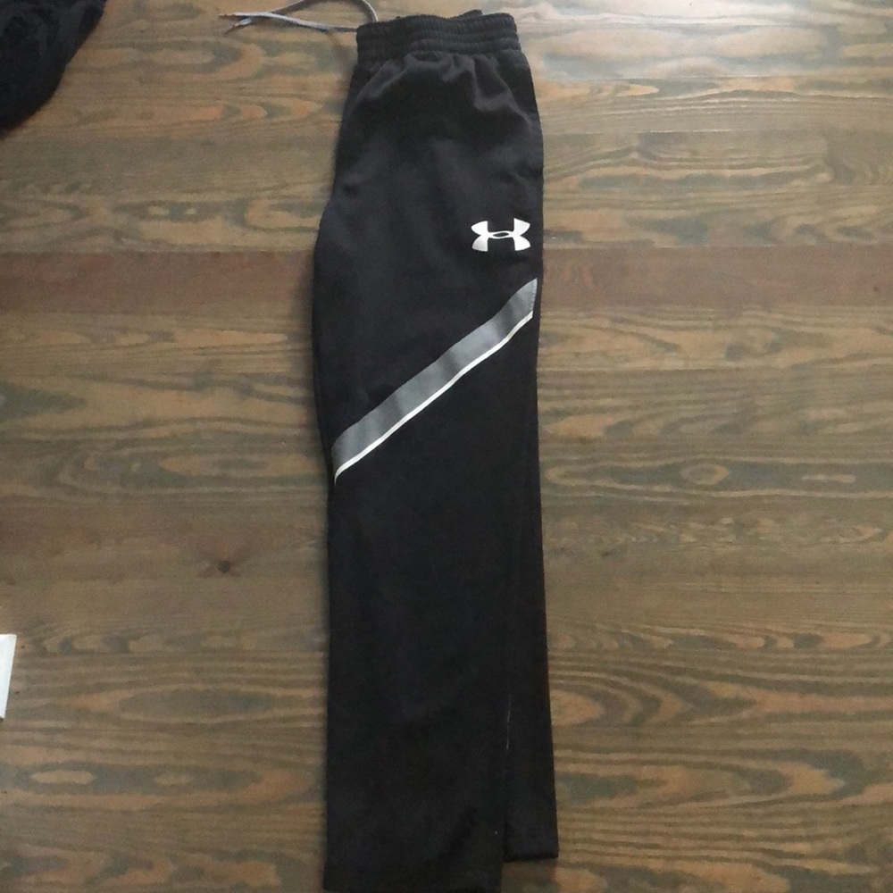 Large under armor sweatpants